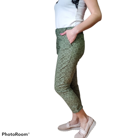 Patagonia Green Patterned Crop Pants - Picture 3 of 4